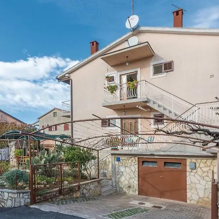 Daire Two-bedroom In *