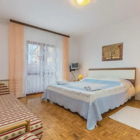 Daire Two-bedroom In Poreč